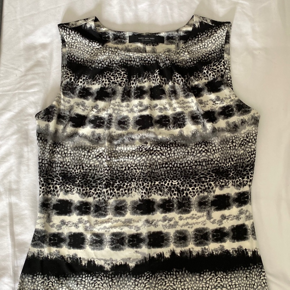 Marc New York blouse. Polyester. Size S